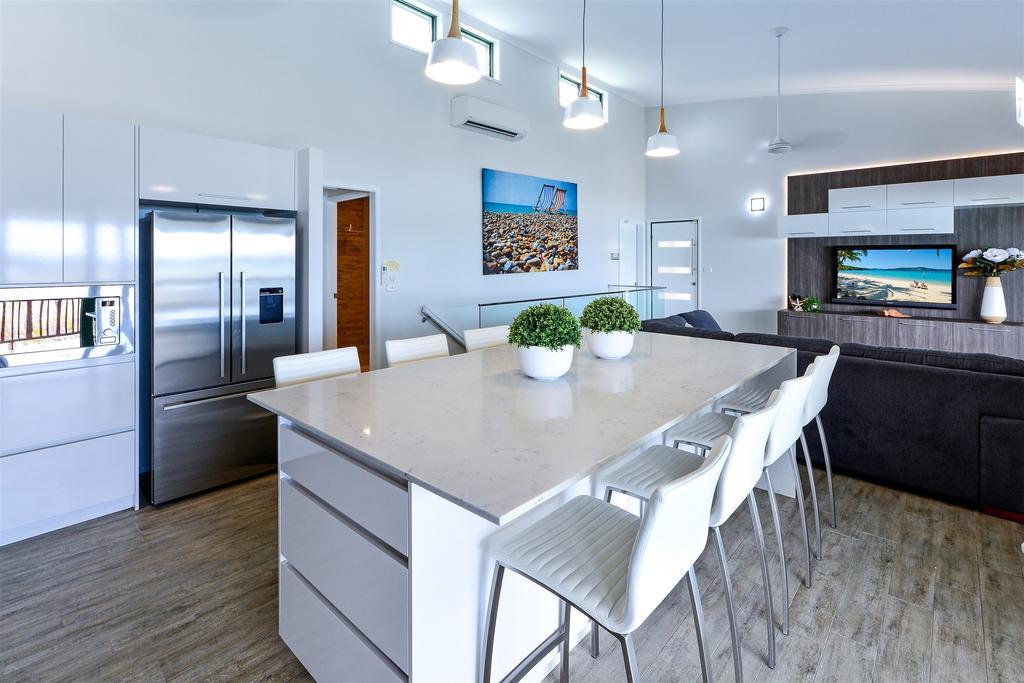 Casuarina Cove Apartments Hamilton Island Exterior foto